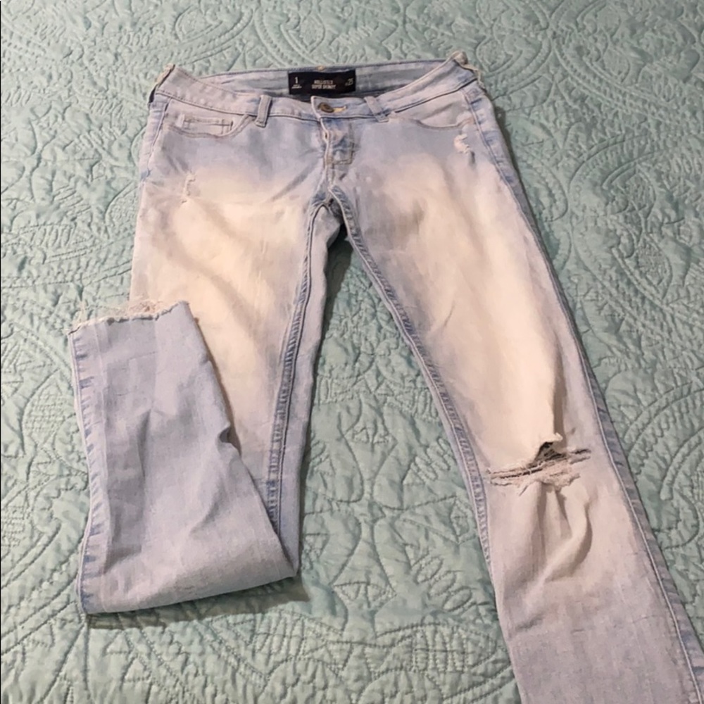 Hollister super skinny jeans. Size 25